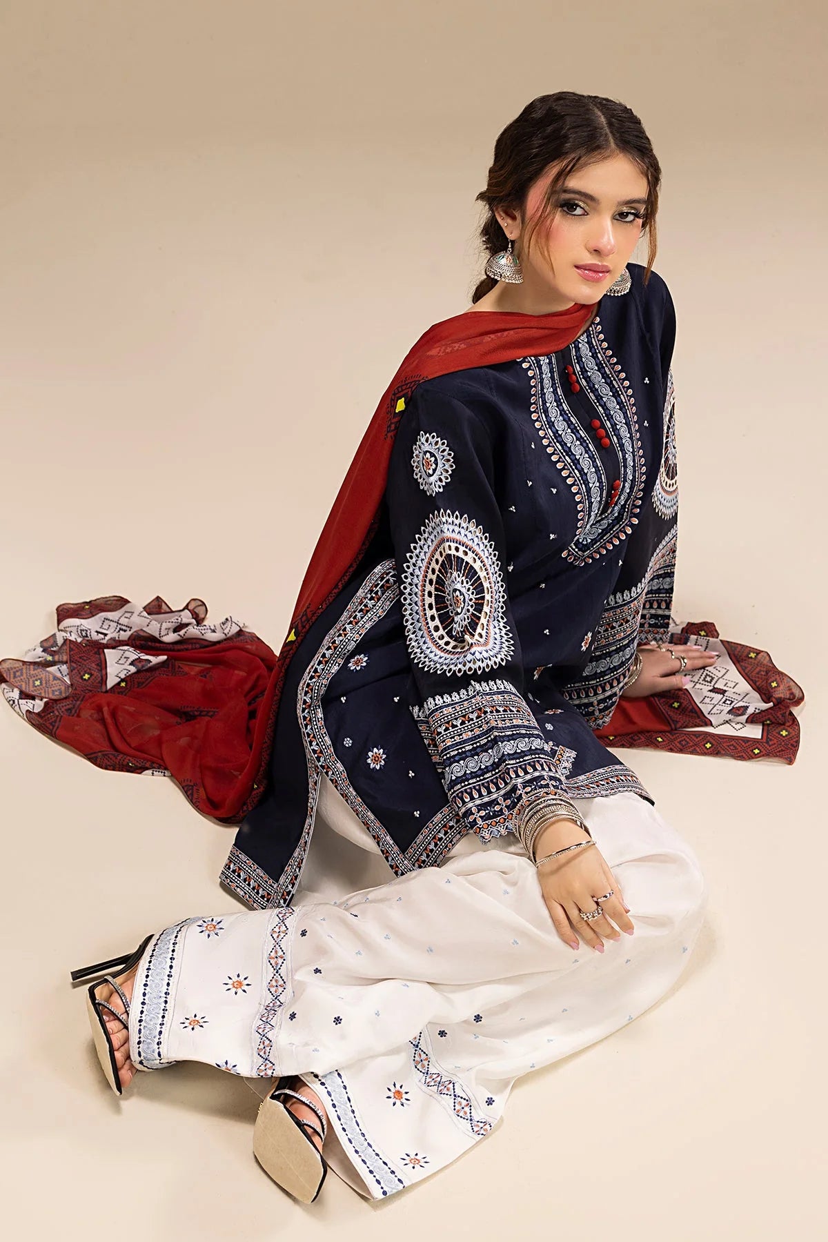 JASMIN - UNSTITCHED 3PC DHANAK EMBROIDERED SUIT 002